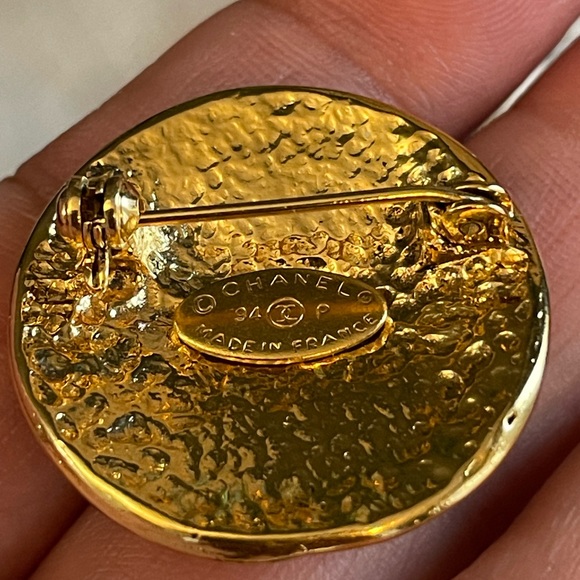 Vintage Chanel Brooch - Picture 7 of 12